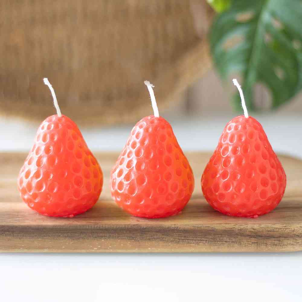 Something Different - Set of 3 Strawberry Shaped Figuurkaars - Rood
